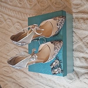 Blue by Betsey Johnson Women's Stela Dress Pump Size 7